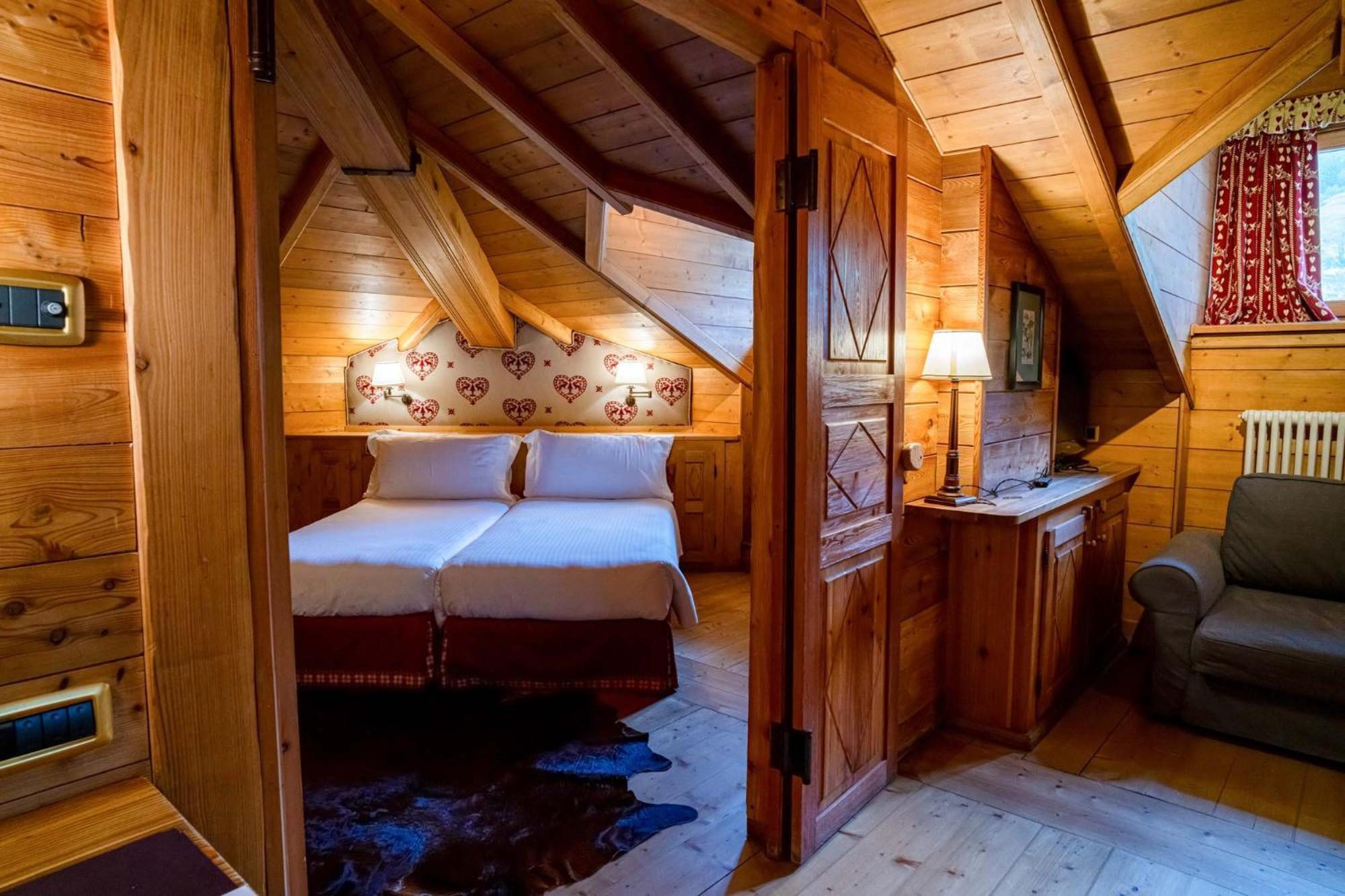 Hotel Breithorn Камполук Экстерьер фото
