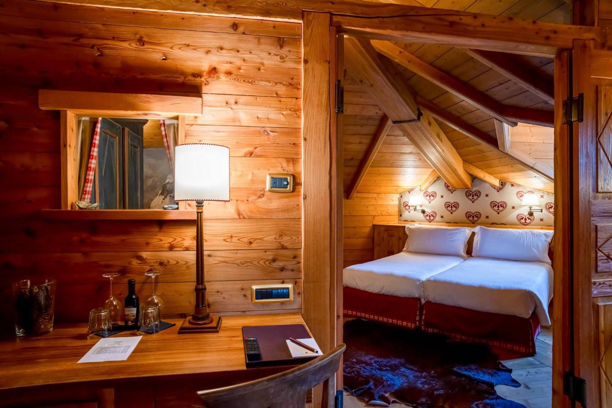 Hotel Breithorn Камполук Экстерьер фото