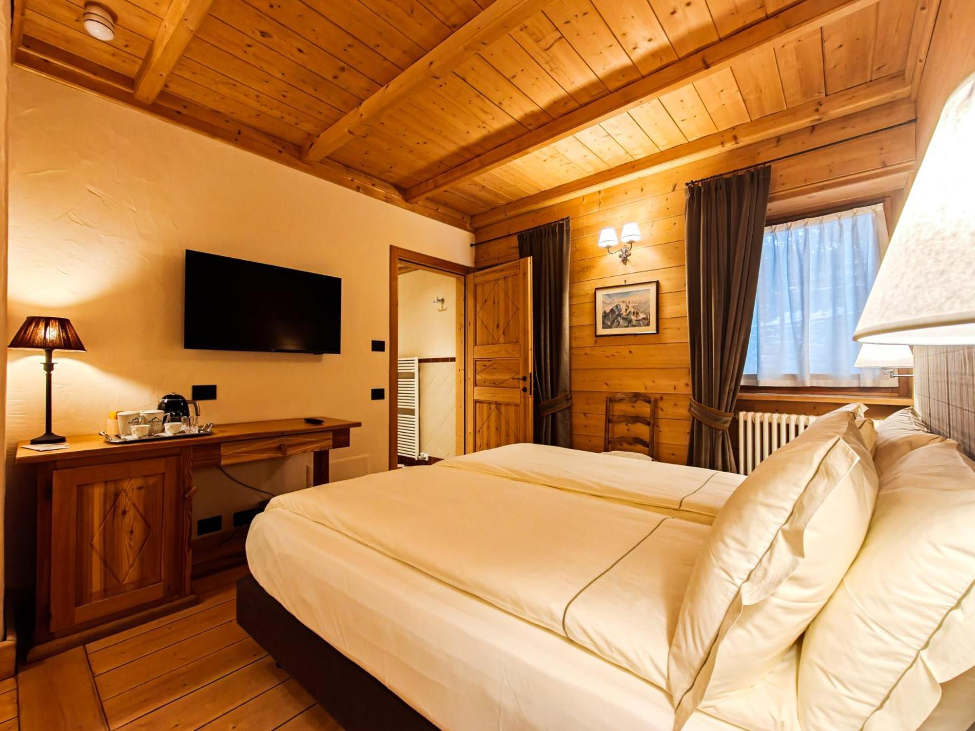 Hotel Breithorn Камполук Экстерьер фото